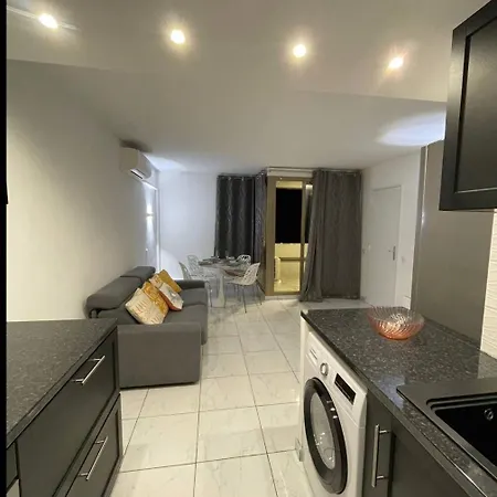 Graziella Juan Les Pins Centre Apartment *